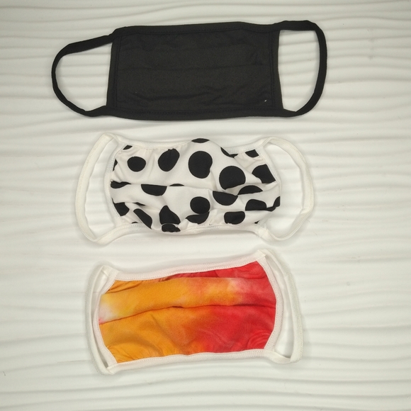 FACIAL MASKS - NON SURGICAL - 3 pack - BRAND NEW - Picture 1 of 4